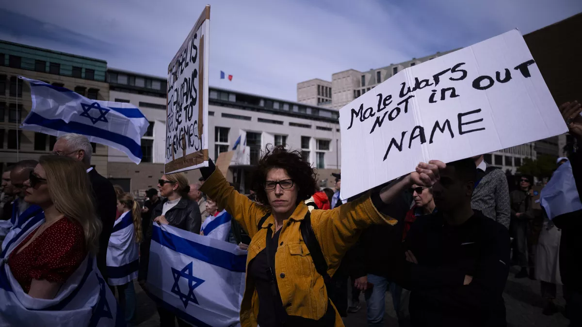 La Juventud se Alza: Por la Paz y Contra Netanyahu