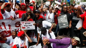 ¡Kenia Arde! Juventud en Pie de Lucha contra el Gobierno y el Saqueo Imperialista. Kenia está en llamas y la juventud trabajadora está al...